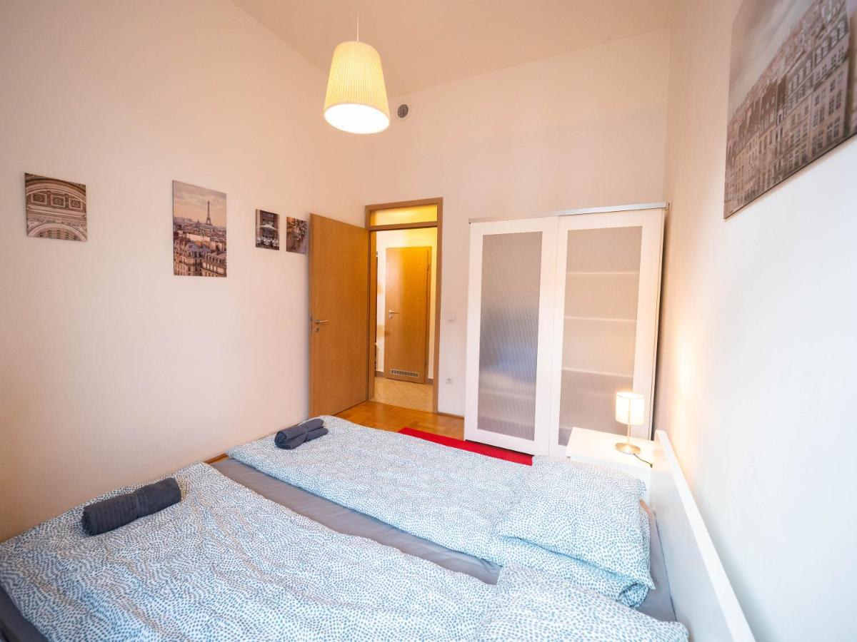 Cozy Central Apt With Garage At Gozsdu Passage Budapest Exterior foto